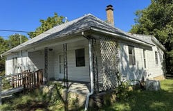 703 W Macon Street, Carthage, MO 64836