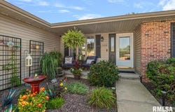 508 Violet Ridge, Chatham, IL 62629