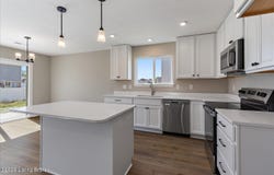514 Mud Hen Dr, Shepherdsville, KY 40165