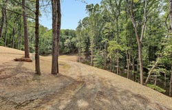 TR A Crossbow Cir, Roanoke, VA 24018