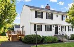 94 Mablin, North Andover, MA 01845