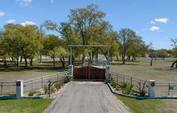 521 Bluff Creek Rd, Center Point, TX 78010