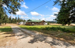 2081 Kendall Rd, Priest River, ID 83856