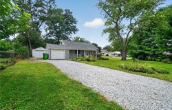 1112 Danforth Road, Akron, OH 44312