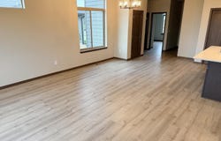 2814 E Hazelnut St, Brandon, SD 57005