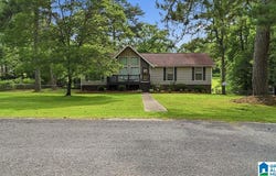 111 CAMILLE CIRCLE, CLANTON, AL 35045