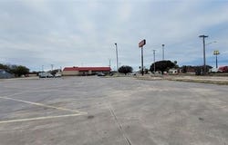 100 C E Colston Drive, Marietta, OK 73448