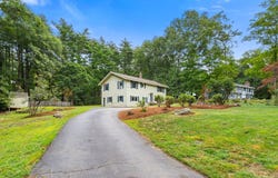 225 Taylor Rd, Stow, MA 01775