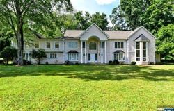 3 Split Rock Road, Upper Saddle River, NJ 07458