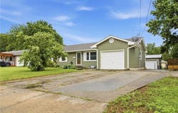 506 South Drive, Marshall, MO 65340