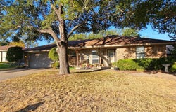 1418 Prairie Wind, Stephenville, TX 76401