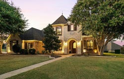 2 Maltese Circle, Heath, TX 75032