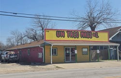405 S Main St S, Taylor, TX 76574