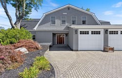 818 Roosevelt Trail, Naples, ME 04055