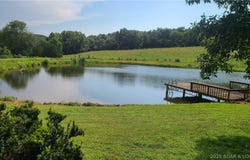 25098 J Highway, Versailles, MO 65084