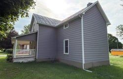 211 Hill St, Edison, OH 43320