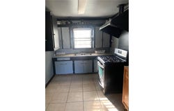 501 E Commons Street, Refugio, TX 78377