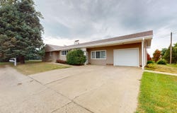 416 W 2nd St., Holstein, IA 51025