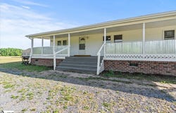 633 E Lynches River Road, Lamar, SC 29069