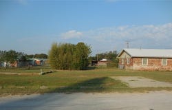 411 S A Street, Davis, OK 73030