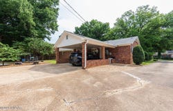 10 Broadfield, Trenton, TN 38382