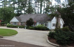 415 Perkins Drive, Brookhaven, MS 39601