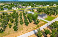 943 E Landings, Granbury, TX 76049
