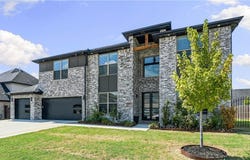 1111 Longbourn Drive, Centerton, AR 72719