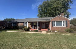 2709 Ankum Rd., Gasburg, VA 23857