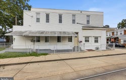 943 MAPLE Terrace, DARBY, PA 19023