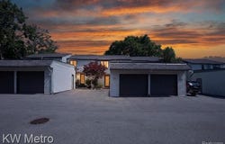1420 Roxburgh Avenue, East Lansing, MI 48823