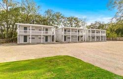 6631 Magnolia St, Milton, FL 32570
