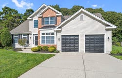 34 Pebble Beach, Egg Harbor Township, NJ 08234