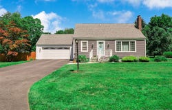 49 Regent Street, Patchogue, NY 11772