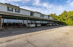 6966 N Olive Street, Gladstone, MO 64118