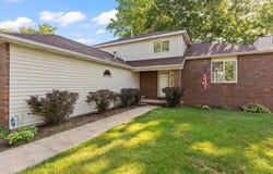 1708 Oak Park Drive, Champaign, IL 61822