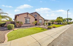 2855 E WARBLER Road, Gilbert, AZ 85297