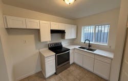 2325 E ROOSEVELT Street, Phoenix, AZ 85006