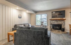 244 Lakeview Blvd #111, Mammoth Lakes, CA 93546