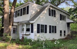 15 Campus Road, Attleboro, MA 02703