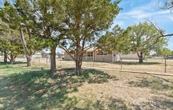 401 E 7th Street, Claude, TX 79019