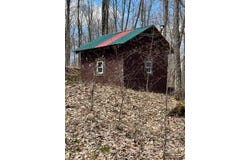 400 Trophy Ln, Hessel, MI 49745