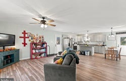 303 E OLD CROSS Road, NEW MARKET, VA 22844