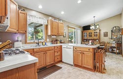 1716 143rd Avenue, Dorr, MI 49323