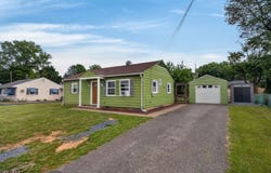 309 Stelko Ave, Lopatcong Twp., NJ 08865-1720