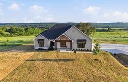 280 Castleberry Rd, Greenbrier, AR 72058