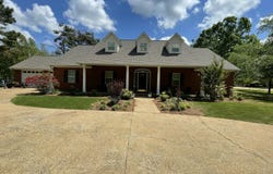 127 Dumas Road, Ripley, MS 38663