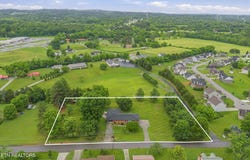 9402 Johnson Rd, Strawberry Plains, TN 37871