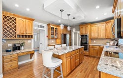 68 Quaker Lane, Bolton, MA 01740