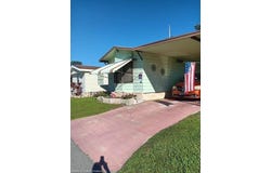 1300 Whisper Lake Boulevard, Sebring, FL 33870